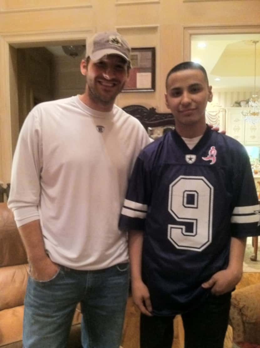 Another wish crossed off his list: Oscar got to meet Dallas Cowboys quarterback Tony Romo.