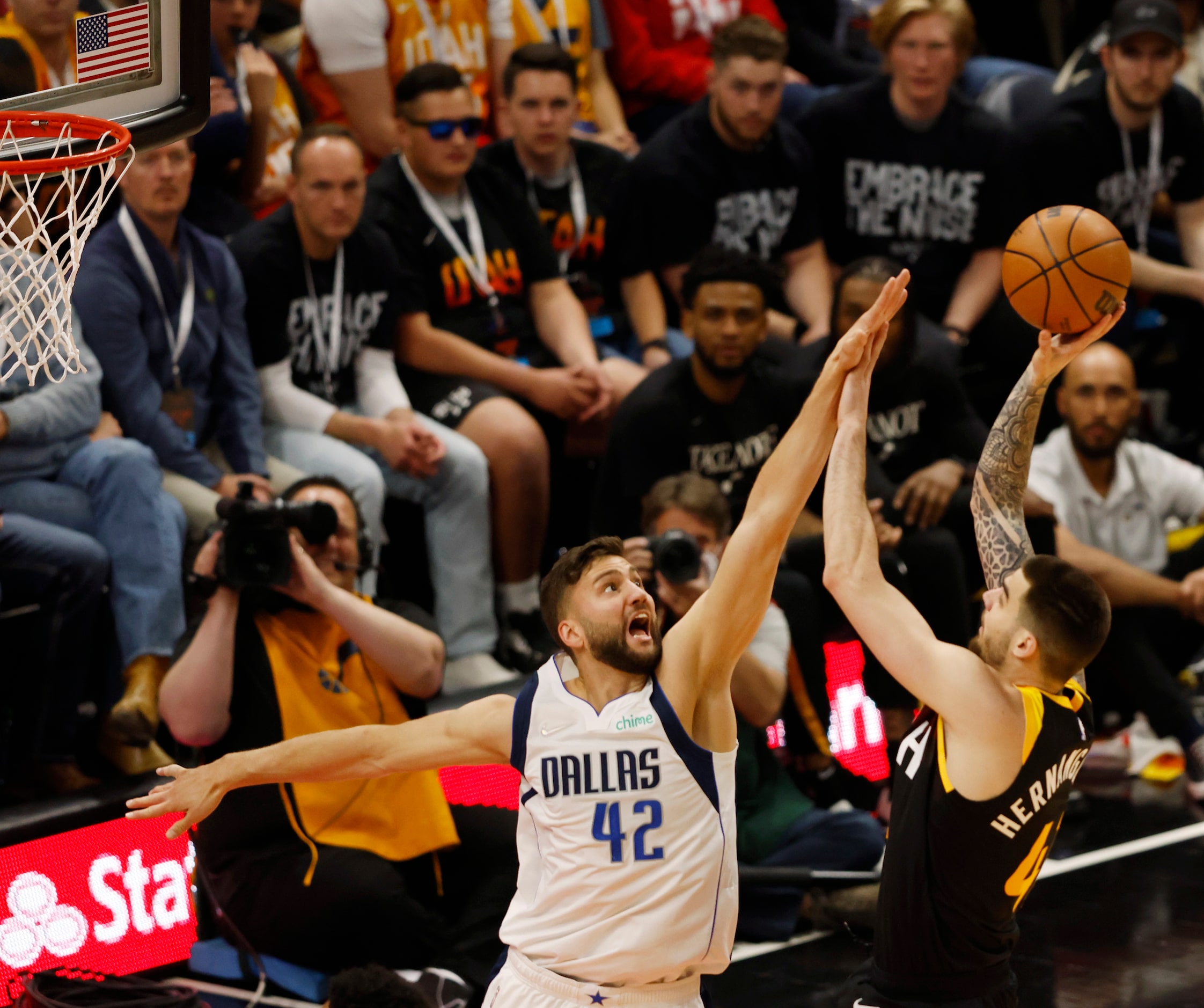 Dallas Mavericks forward Maxi Kleber (42) defends a shot from Utah Jazz forward Juancho...