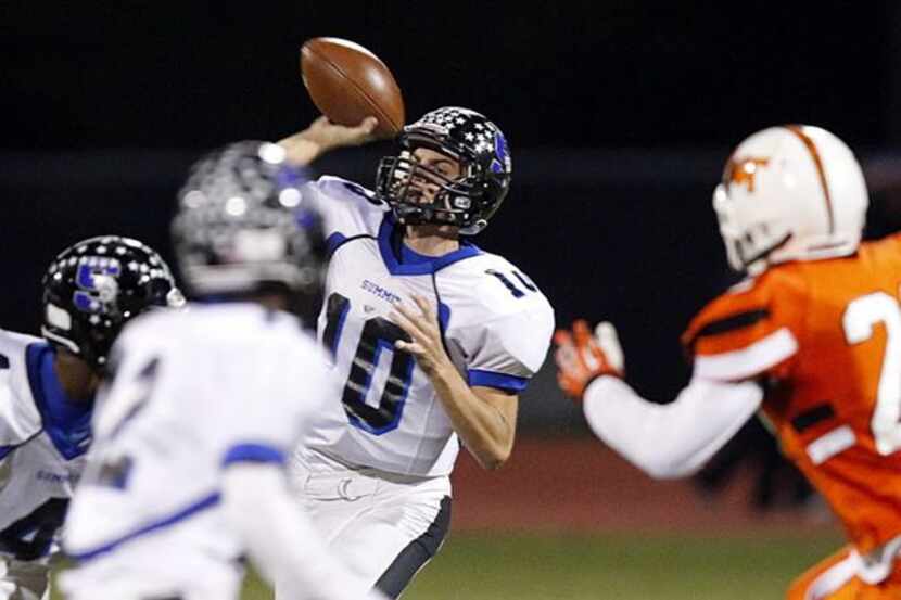 Mansfield Summit quarterback Braden Nolen. (Tom Fox/The Dallas Morning News)