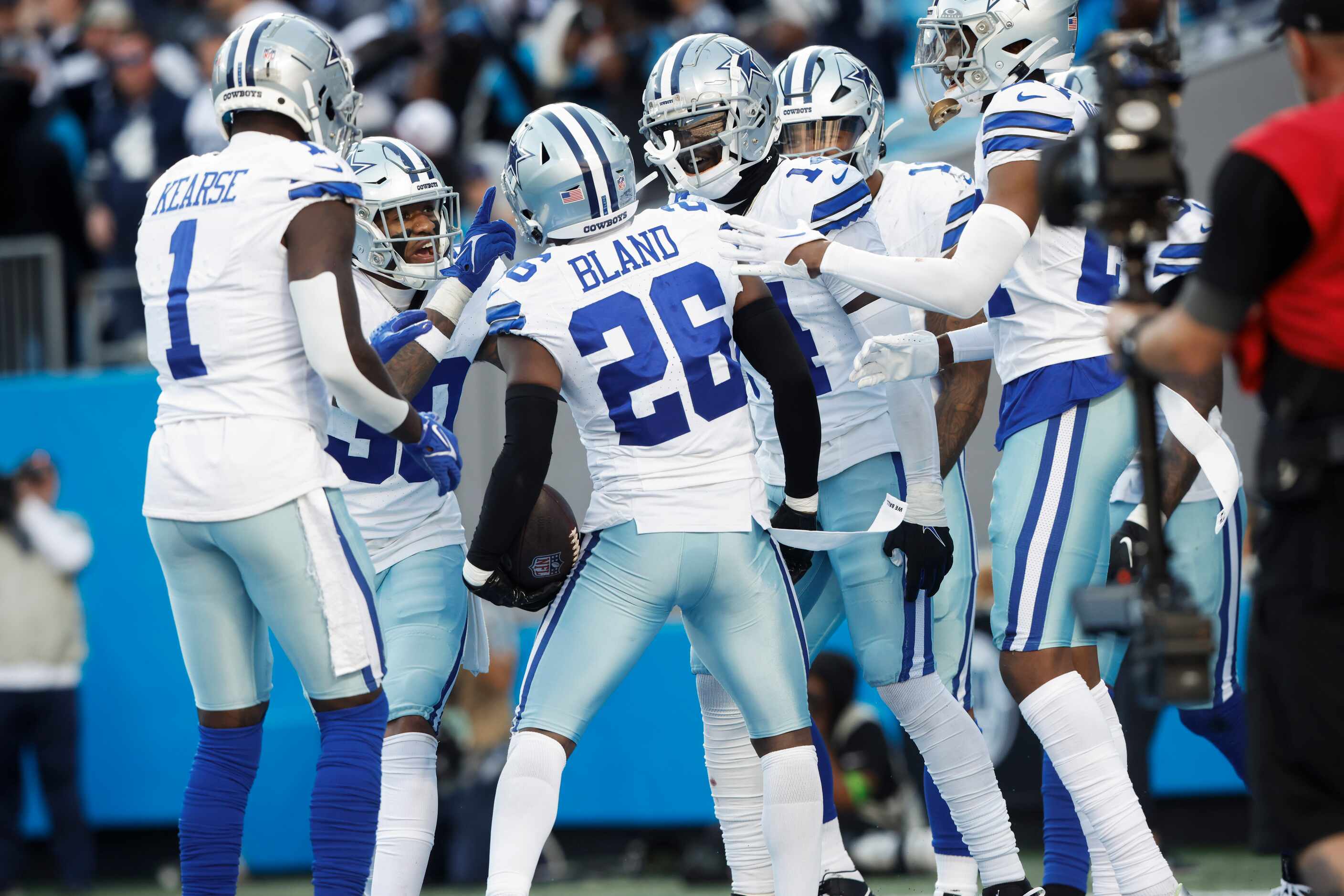 Players celebrate Dallas Cowboys cornerback DaRon Bland (26) touchdown on a 30 yard...