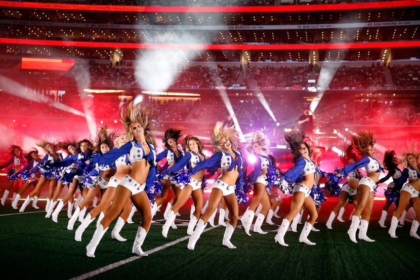  Dallas Cowboys Cheerleaders Power Squad Bod! - Calorie