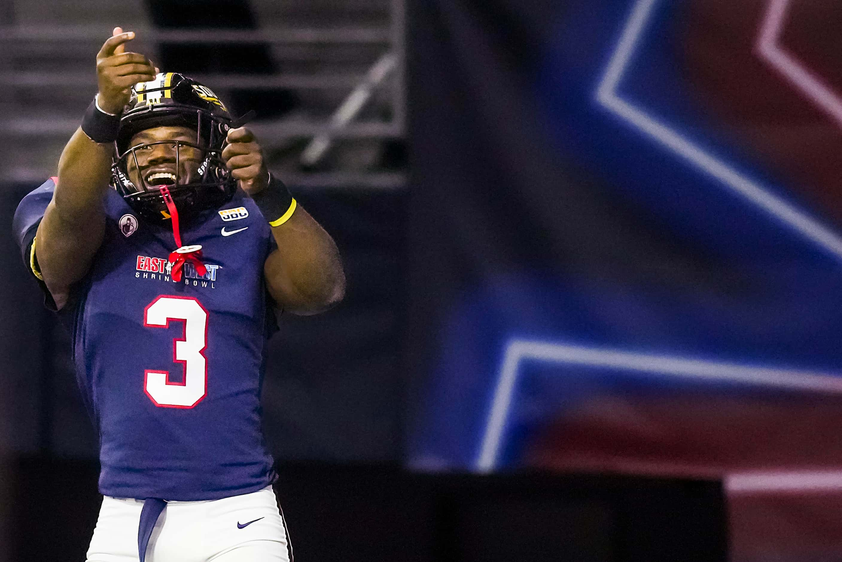 West running back Frank Gore Jr. of Southern Miss (3) celebrates after scoring on a long...