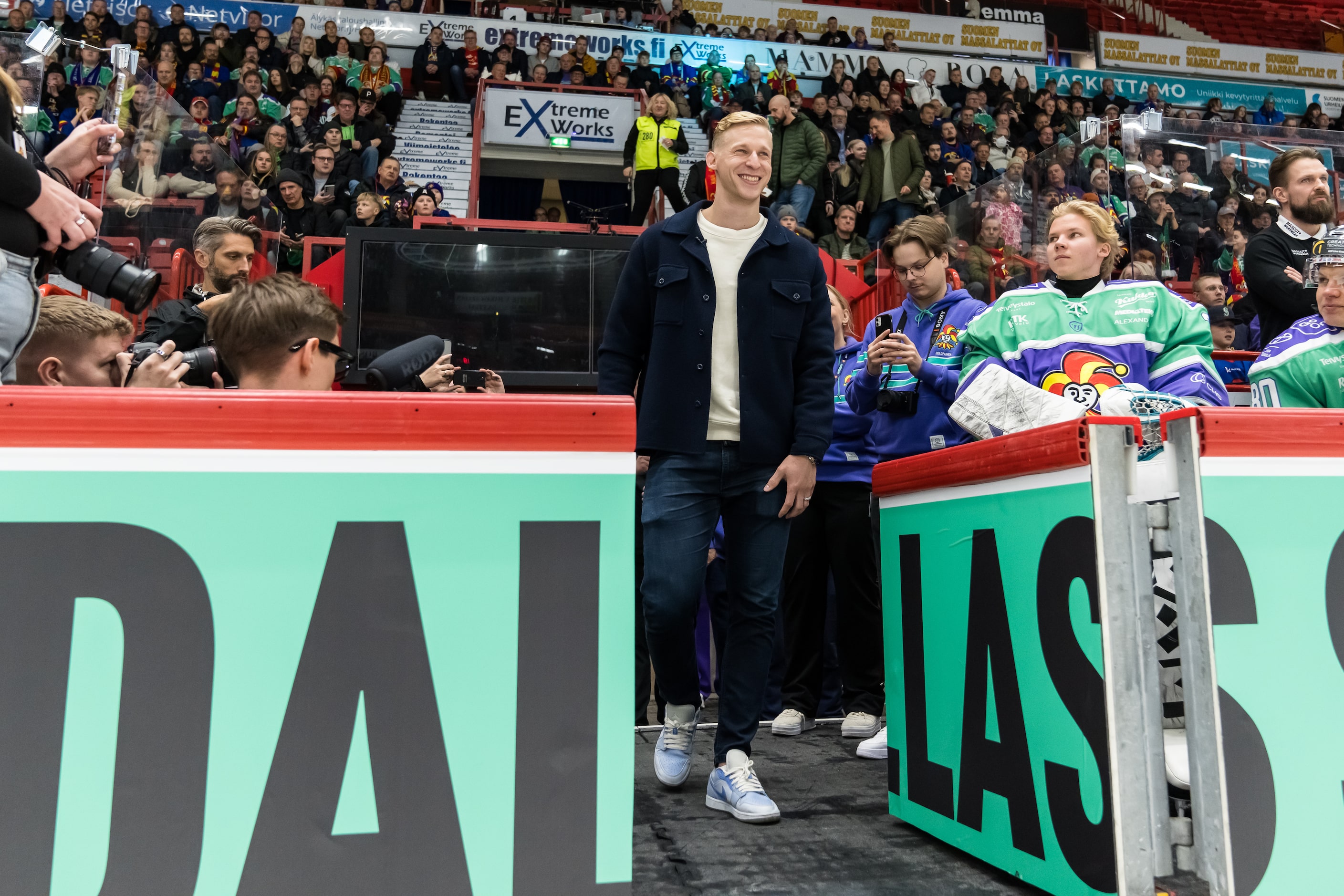 20241029 Helsinki, FINLAND. Jokerit Helsinki v Hokki Kajaani. 

Esa Lindell #23 of Dallas...