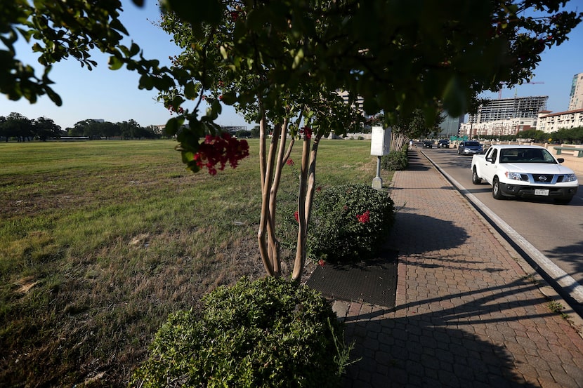 Site of the once-proposed Sam's Club east of North Central Expressway.