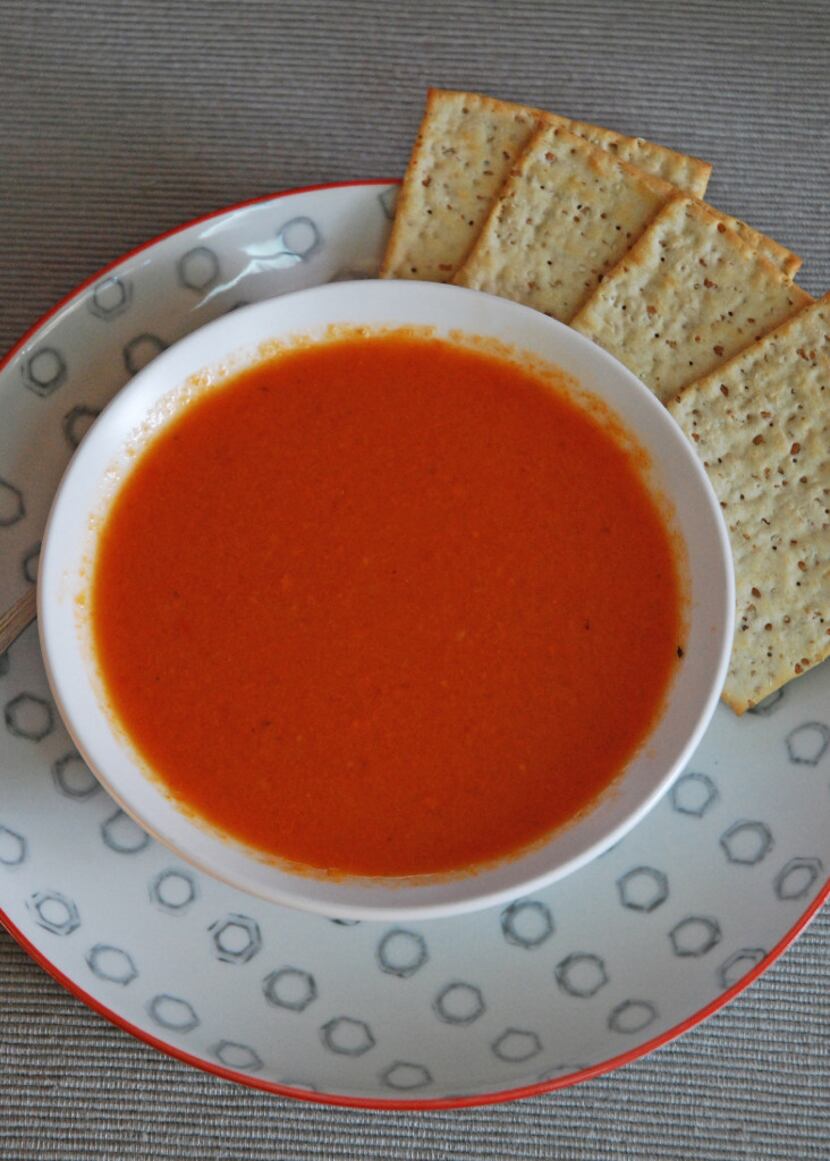Simple Carrot and Tomato Soup 