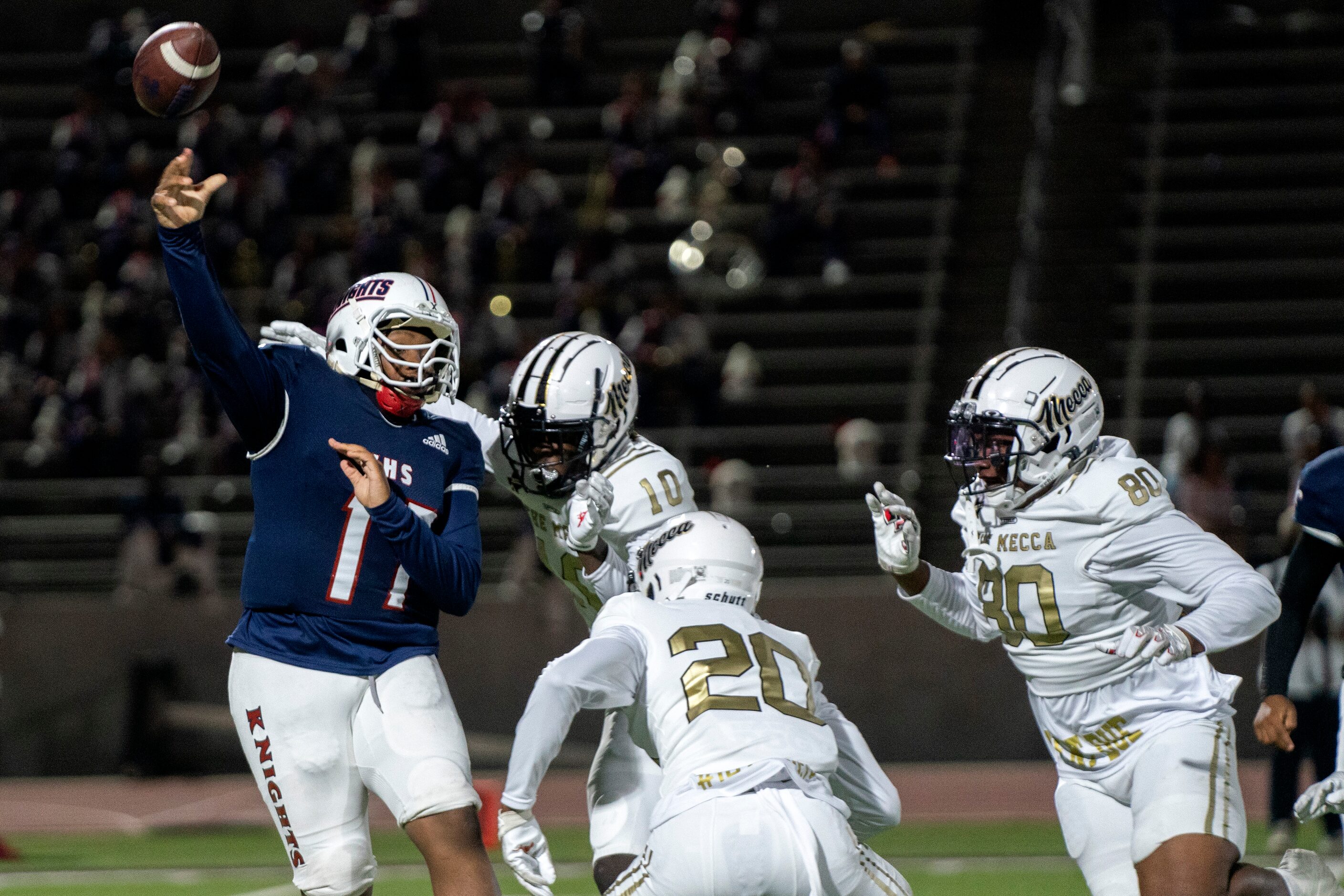 South Oak Cliff senior defensive lineman Billy Walton (10), junior defensive back El-Amin...