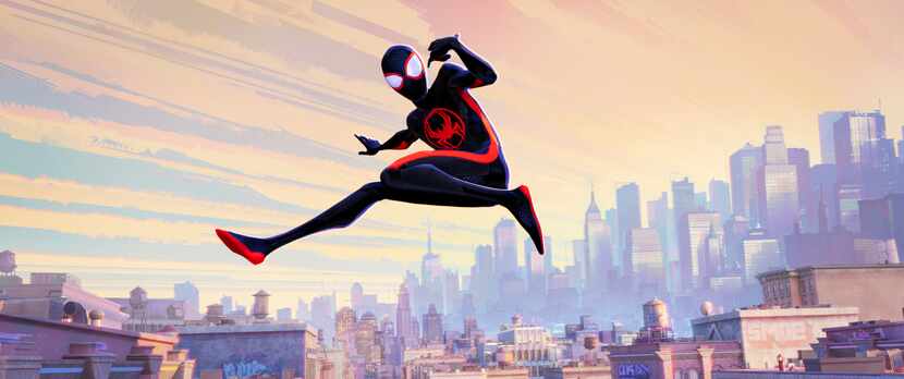 En esta imagen proporcionada por Sony Pictures Animation Miles Morales como Spider-Man, con...