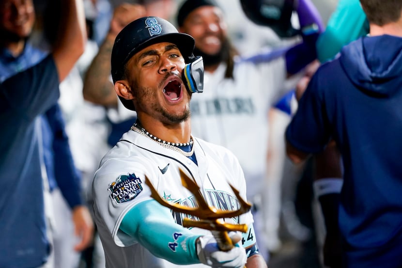 Julio Rodríguez and the Mariners stay red hot with win over Oakland