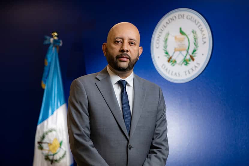 El nuevo Cónsul General de Guatemala en Dallas, Pablo Molina Leonardo, posa para una foto en...