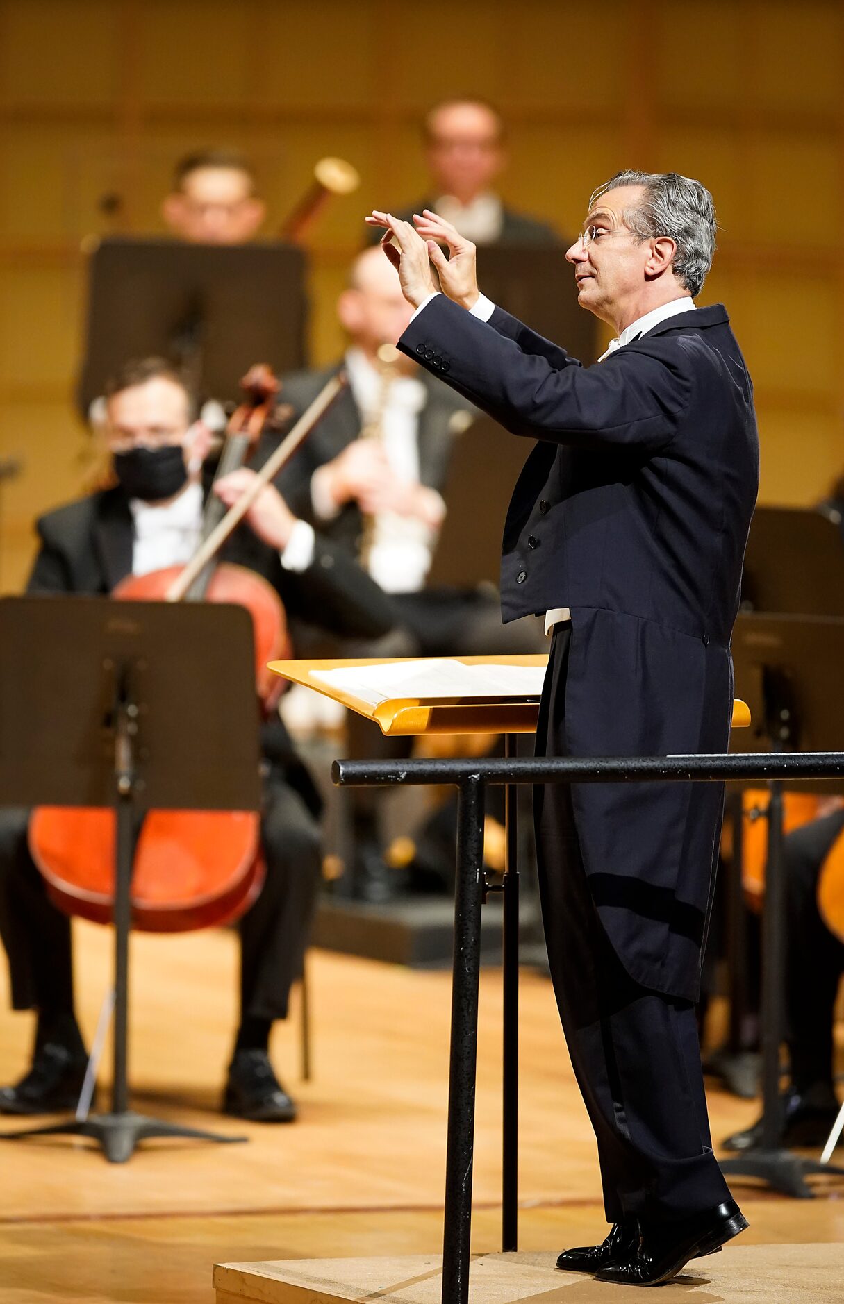 Music director Fabio Luisi conducts during the  season-opening Dallas Symphony concert at...