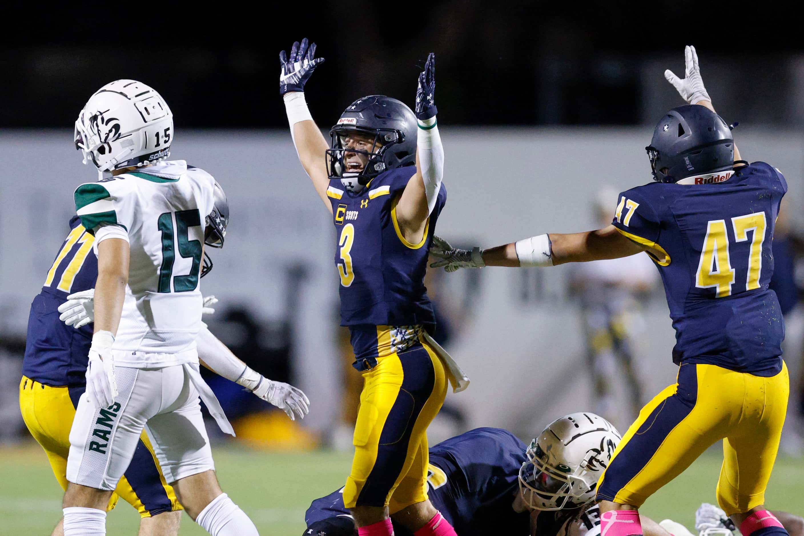 Highland Park cornerback Weston Giese (3) celebrates a turnover during the second half of a...