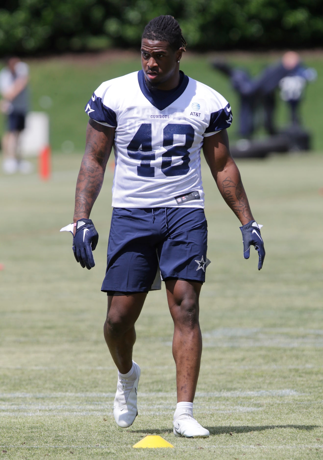 Cowboys rookie tight end Princeton Fant (48) gets ready for a drill as the Dallas Cowboys...