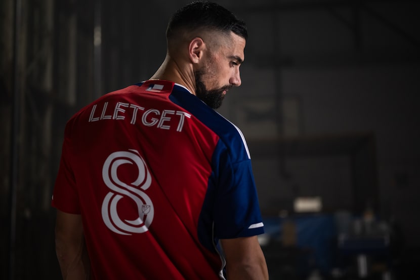 FC Dallas midfielder Sebastian Lletget displaying the back of the club's new "Afterburner" kit.