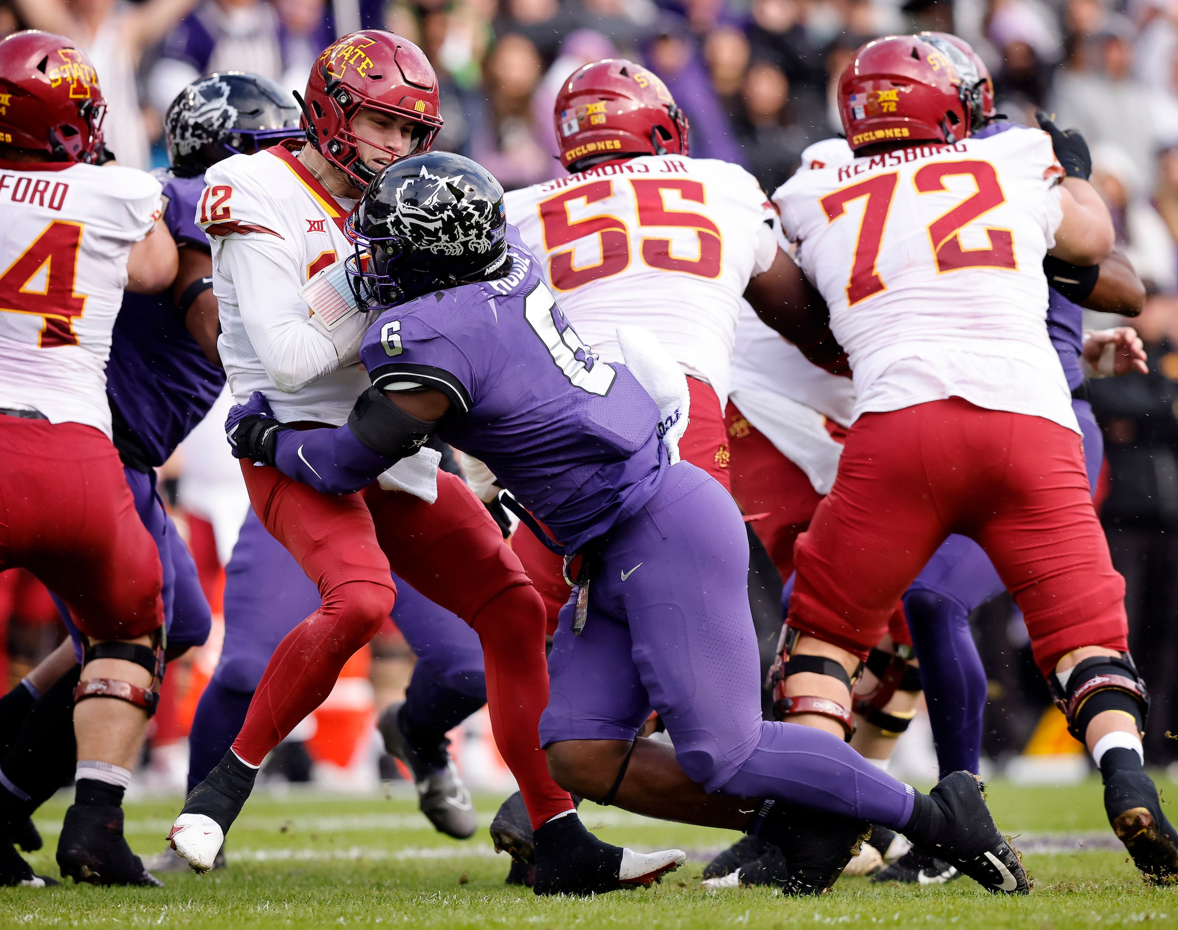 TCU Horned Frogs linebacker Jamoi Hodge (6) sacks Iowa State Cyclones quarterback Hunter...