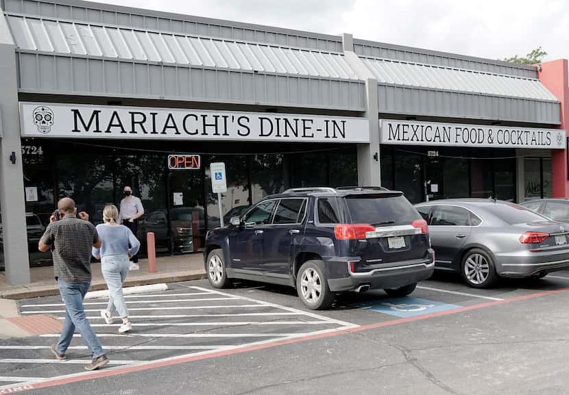 Mariachi’s Dine In in Fort Worth
