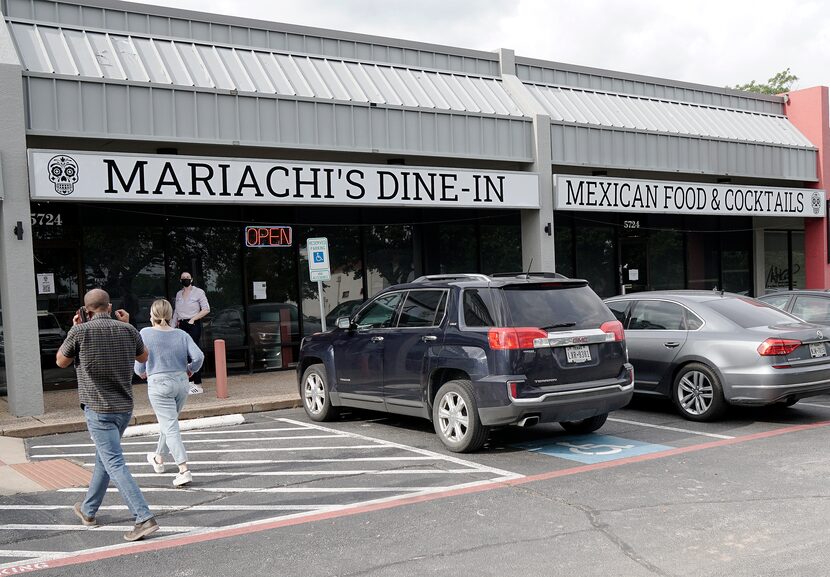 Mariachi’s Dine In in Fort Worth