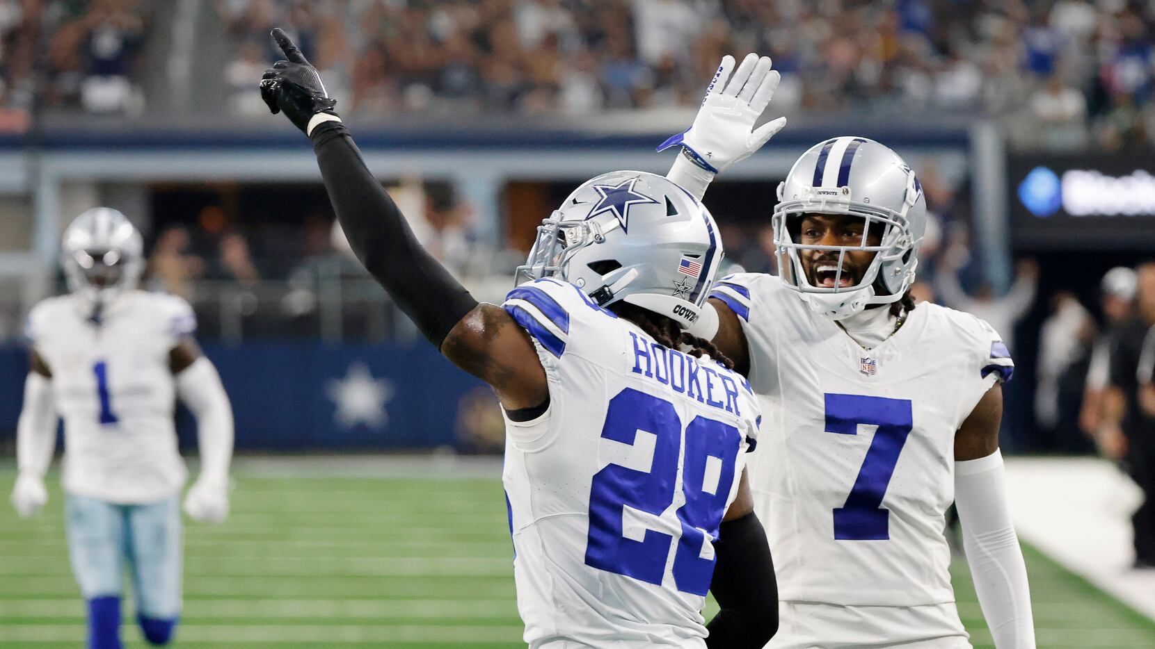 Cowboys, rest of NFC off to record-setting start with seven teams