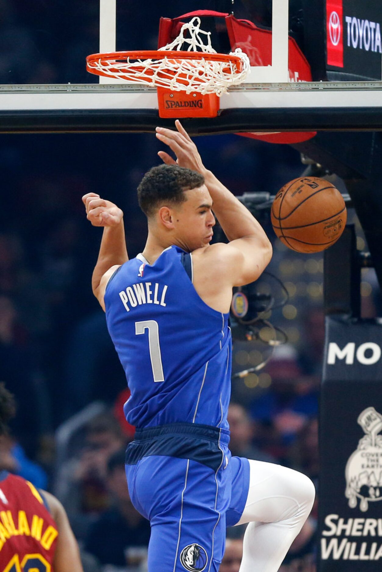 Dallas Mavericks' Dwight Powell dunks against the Cleveland Cavaliers in the first half of...