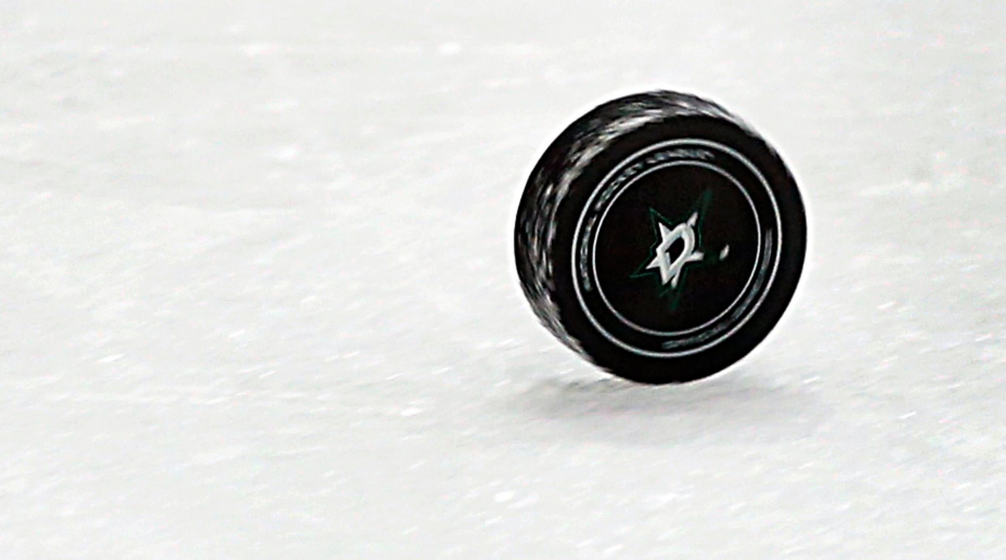 Stars re-sign AHL defenceman Rosburg to one-year deal