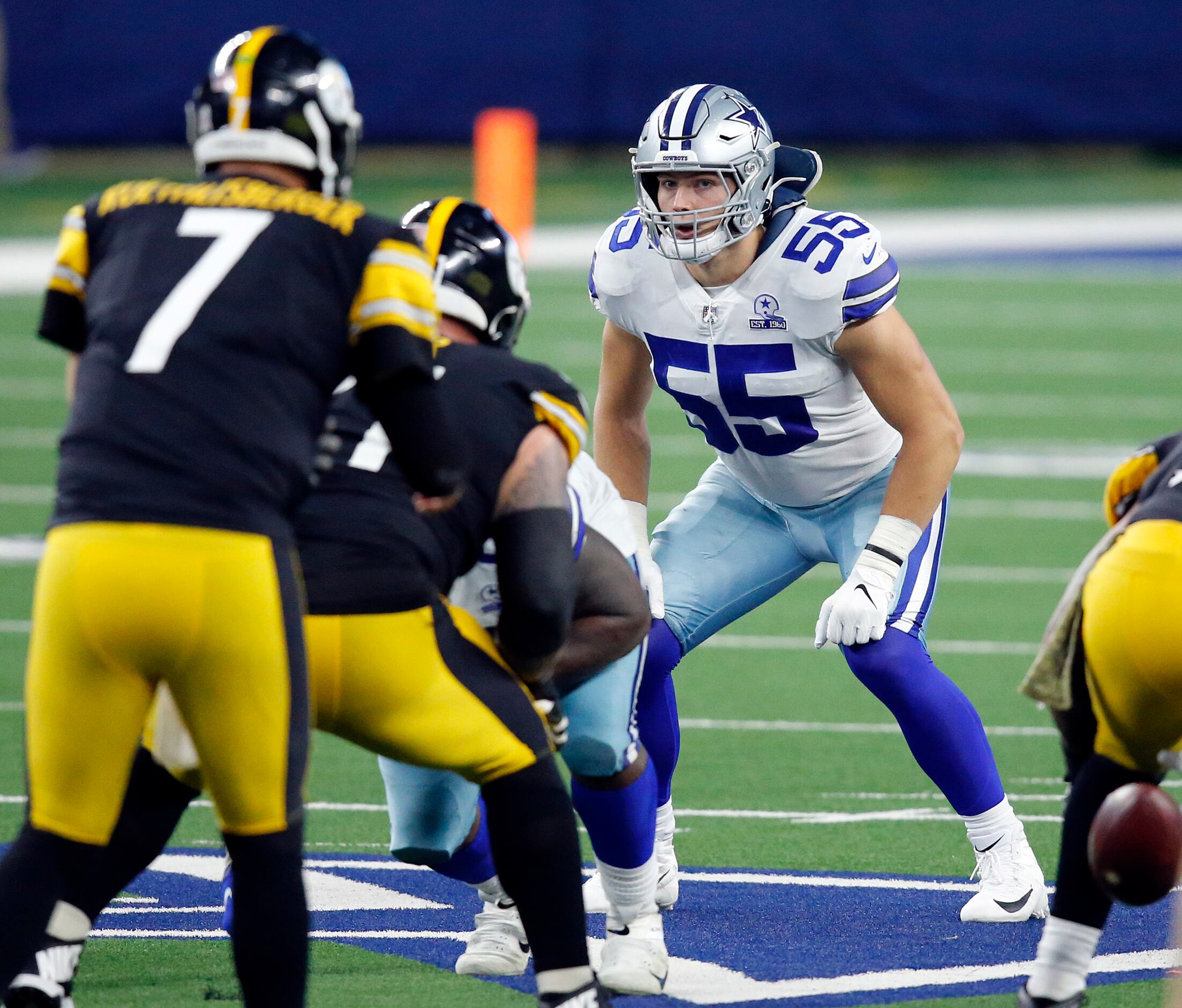 Dallas Cowboys: Exercising caution with Leighton Vander Esch wise