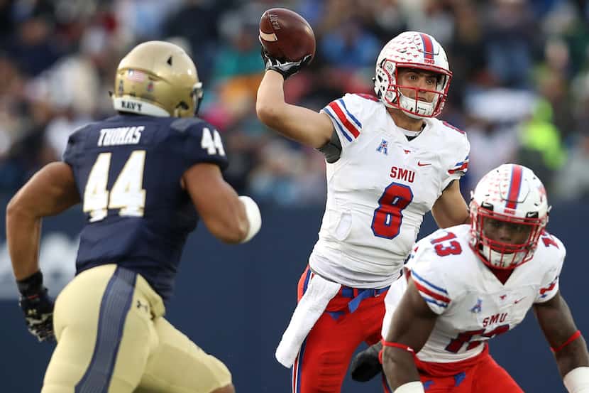 ANNAPOLIS, MD - NOVEMBER 11: Quarterback Ben Hicks #8 of the Southern Methodist Mustangs...