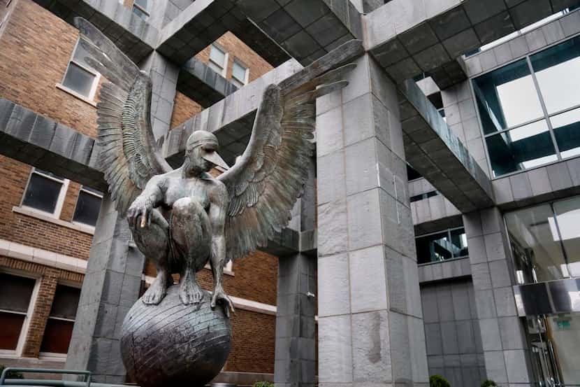 
Angel Persélidas Monumental by Mexican sculptor Jorge Marín, is now on display at the...