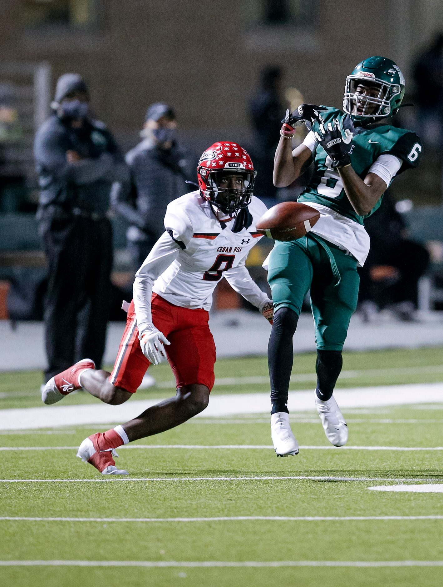 Waxahachie senior wide receiver Taevion Wofford (6) is unable to catch a pass as Cedar Hill...