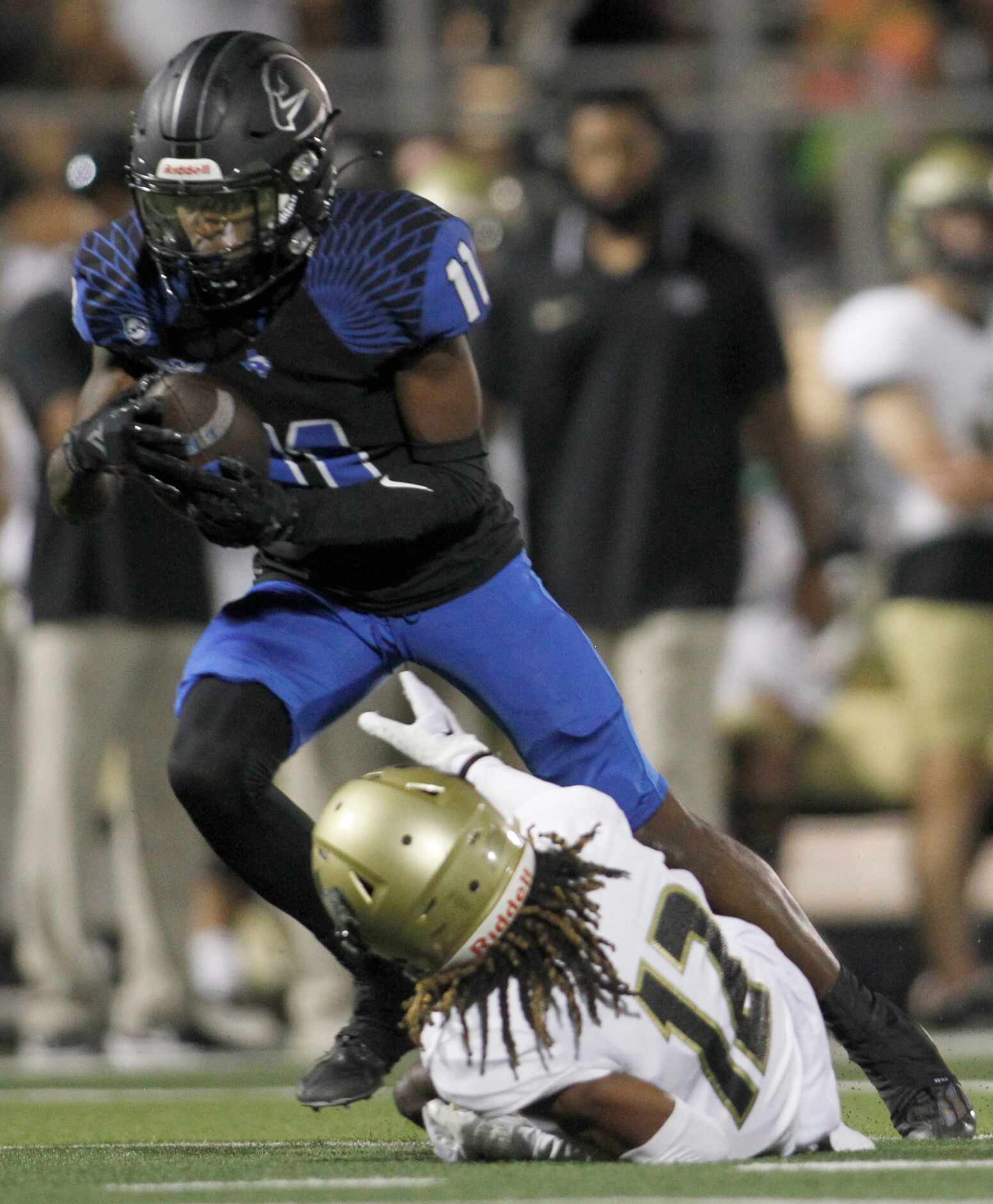 North Forney receiver Jaquarion Robinson (11) pulls past Royse City defensive back Mikolas...