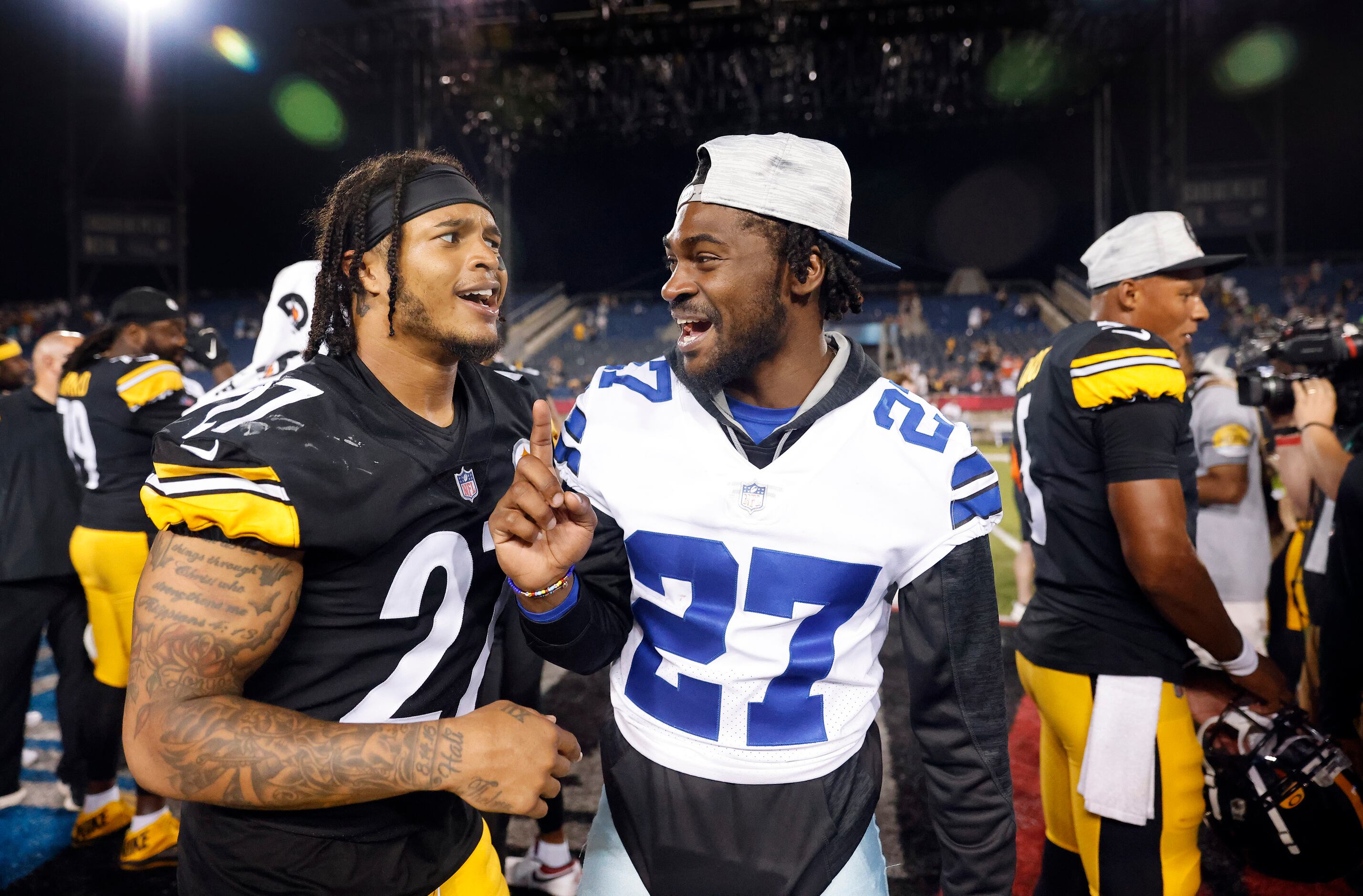 Pittsburgh Steelers linebacker Marcus Allen (27) reacts after a