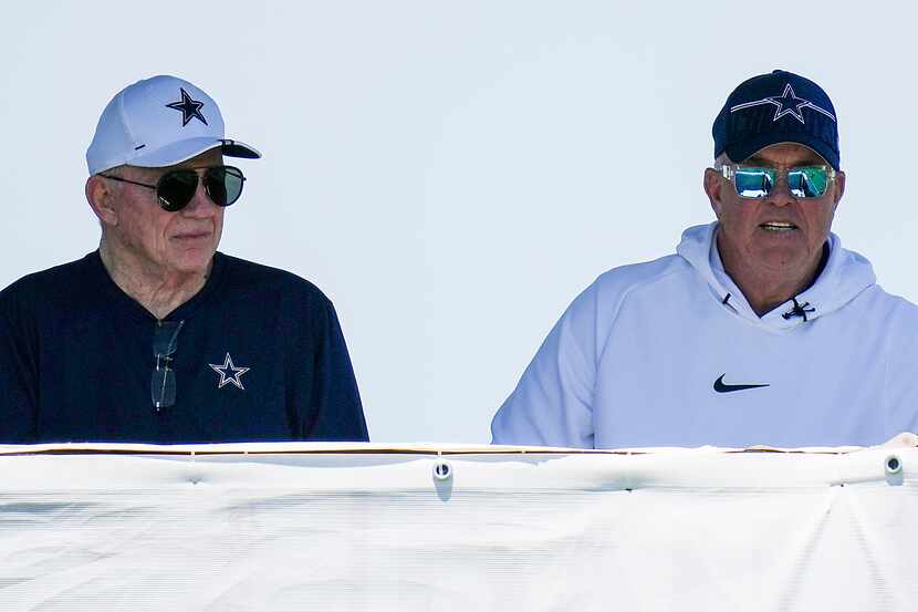 Dallas Cowboys owner and general manager Jerry Jones (left) and executive vice president...