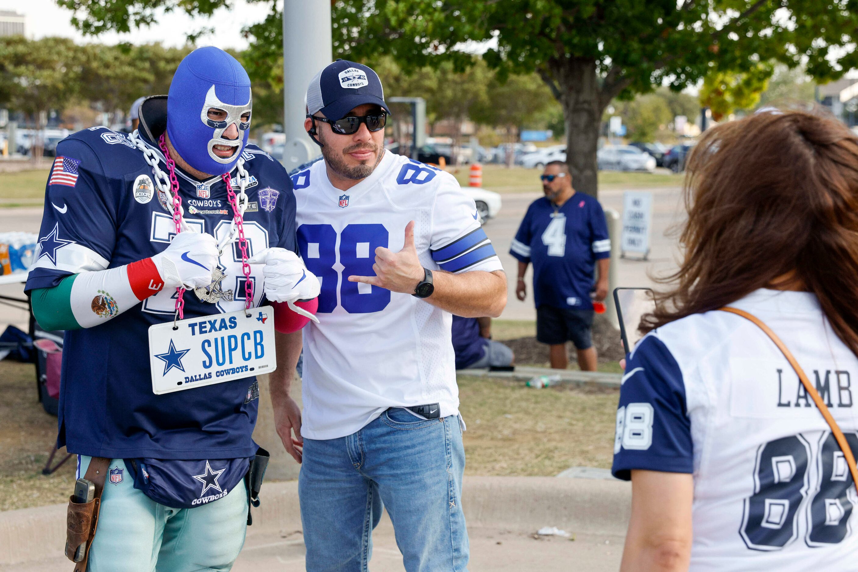 Miguel “Supercowboy” Castellanos (left) and Roberto Sibaja pose for a photo before a Dallas...