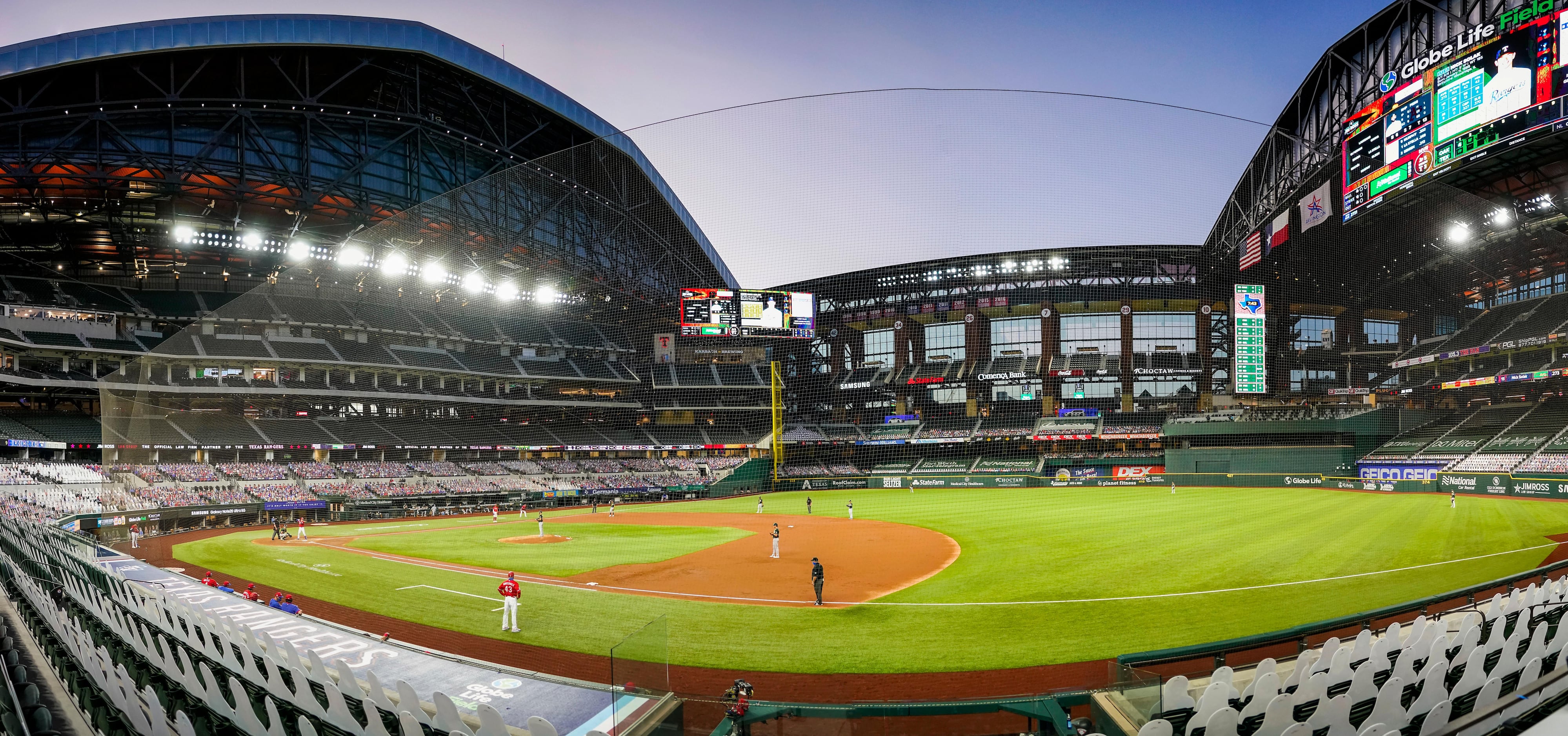 Rougned Odor Caps Final Night Game at Globe Life Park with Grand Slam