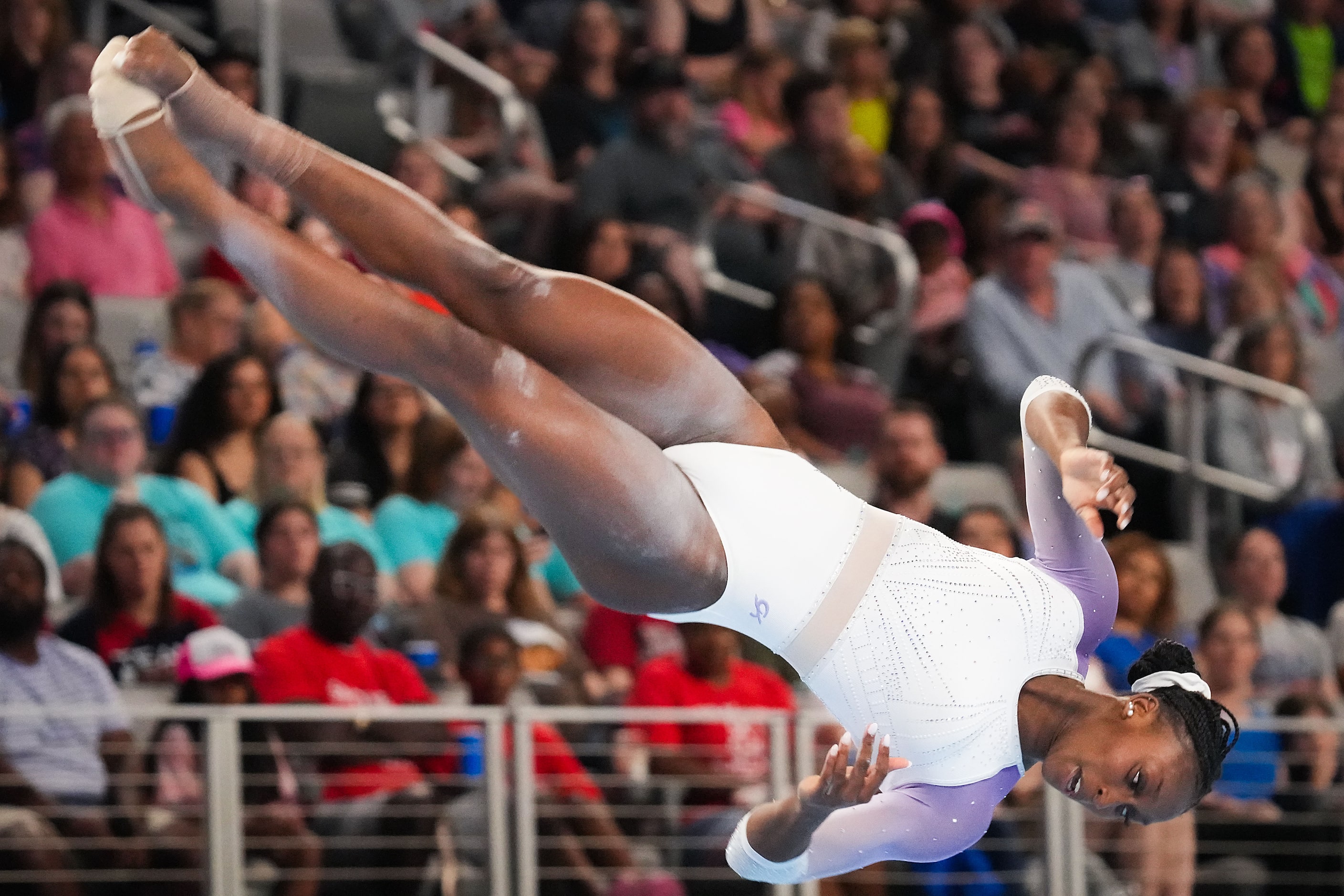 Zoey Molomo competes on the floor during the U.S. Gymnastics Championships on Sunday, June...