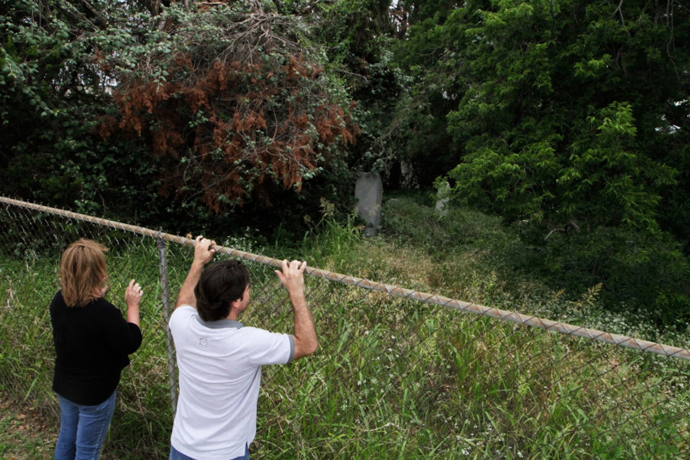 Sandy Sanborn (left) and John Mitchell with Zodiac Stone work next to the Mooneyham Sparkman...