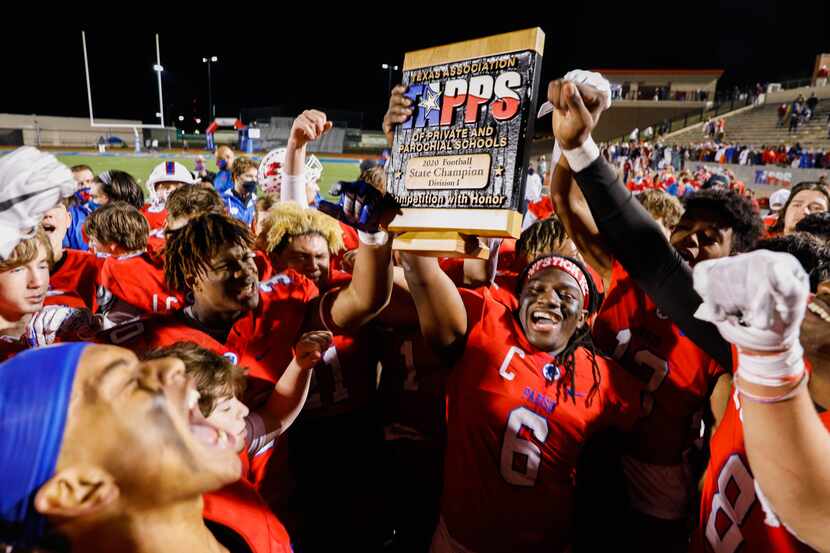 Parish Episcopal's players celebrate their win after winning the TAPPS Division I state...