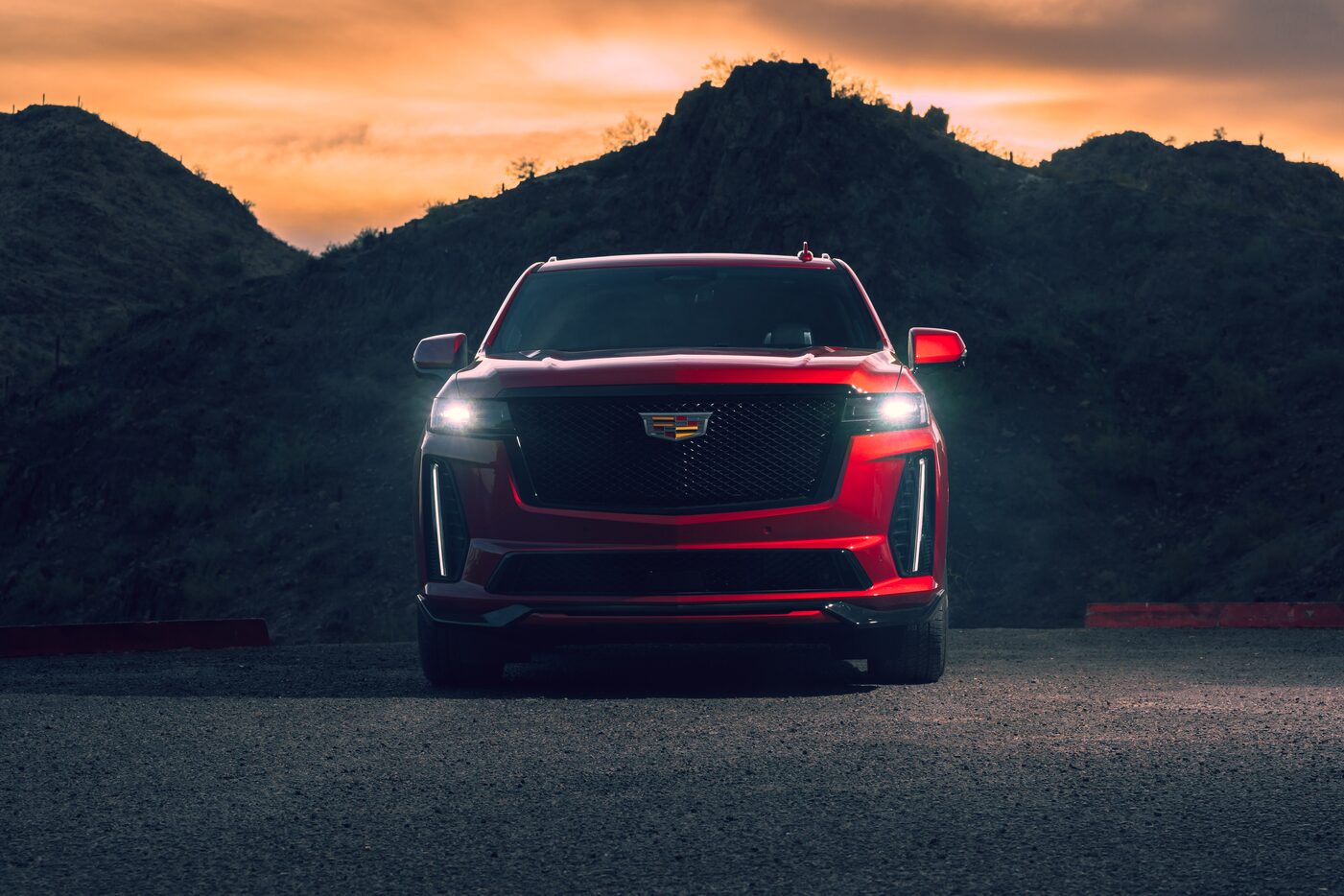 The 2023 Cadillac Escalade-V, made at GM's Arlington, Texas, assembly plant.
Unique front...