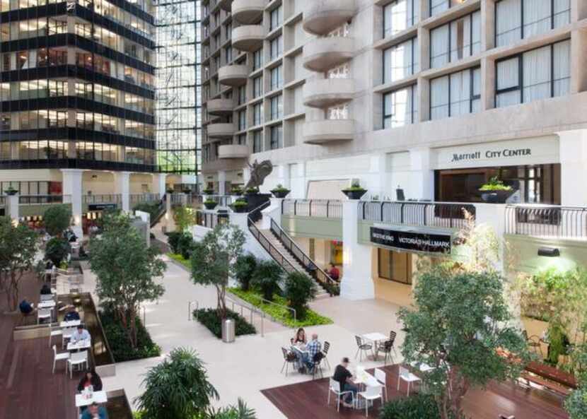 
Corgan designed the interior atrium makeover at downtown Dallas’ Plaza of the Americas...