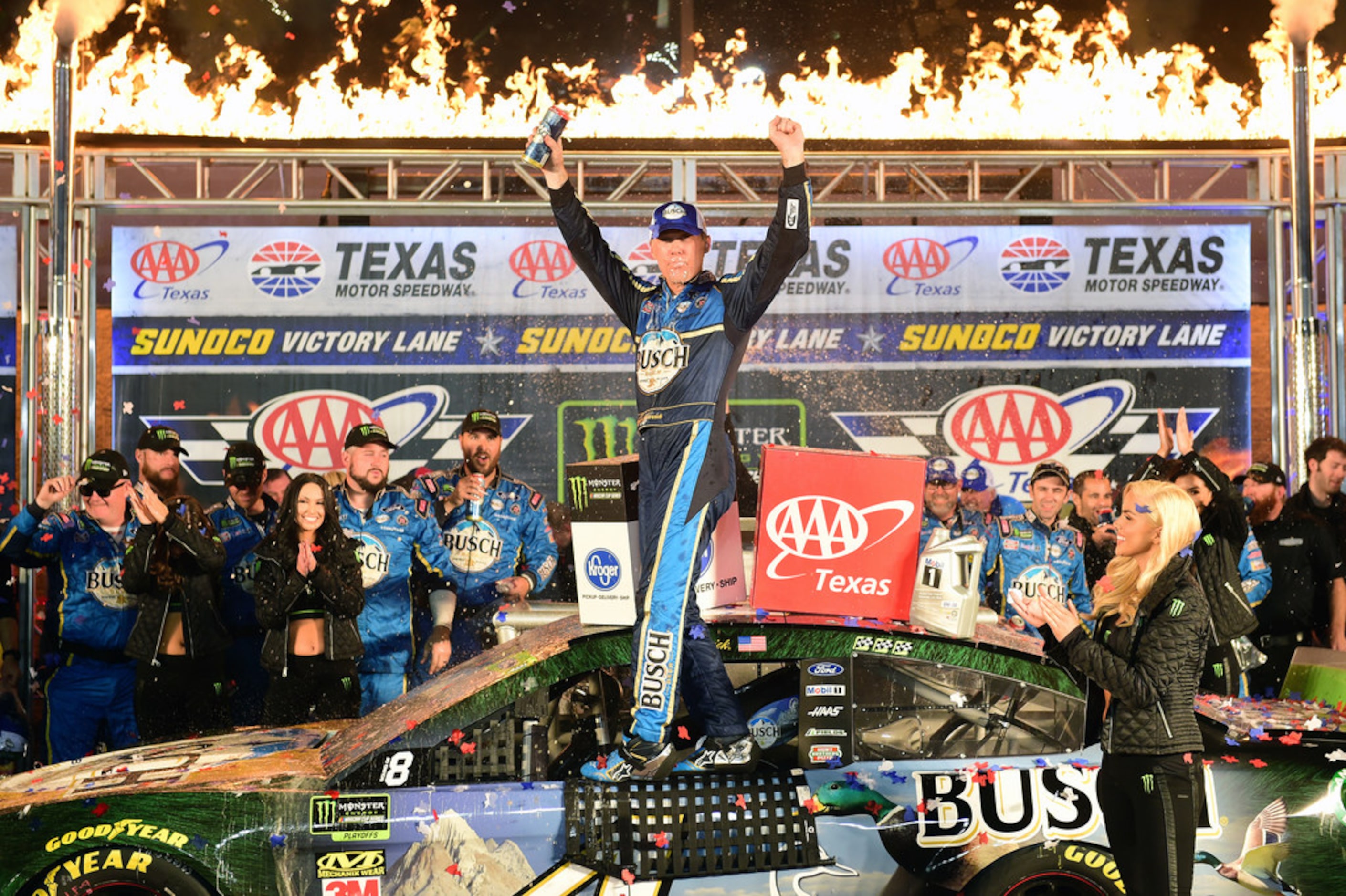 FORT WORTH, TEXAS - NOVEMBER 03: Kevin Harvick, driver of the #4 Busch Beer/Ducks Unlimited...