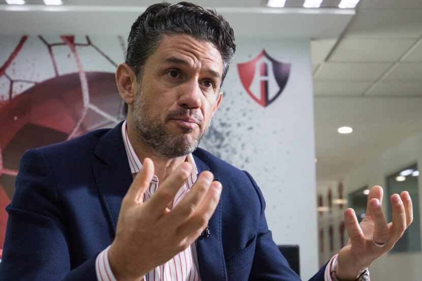 Alejandro Irarragorri, presidente del grupo que controla a Santos y Atlas, está en franca...