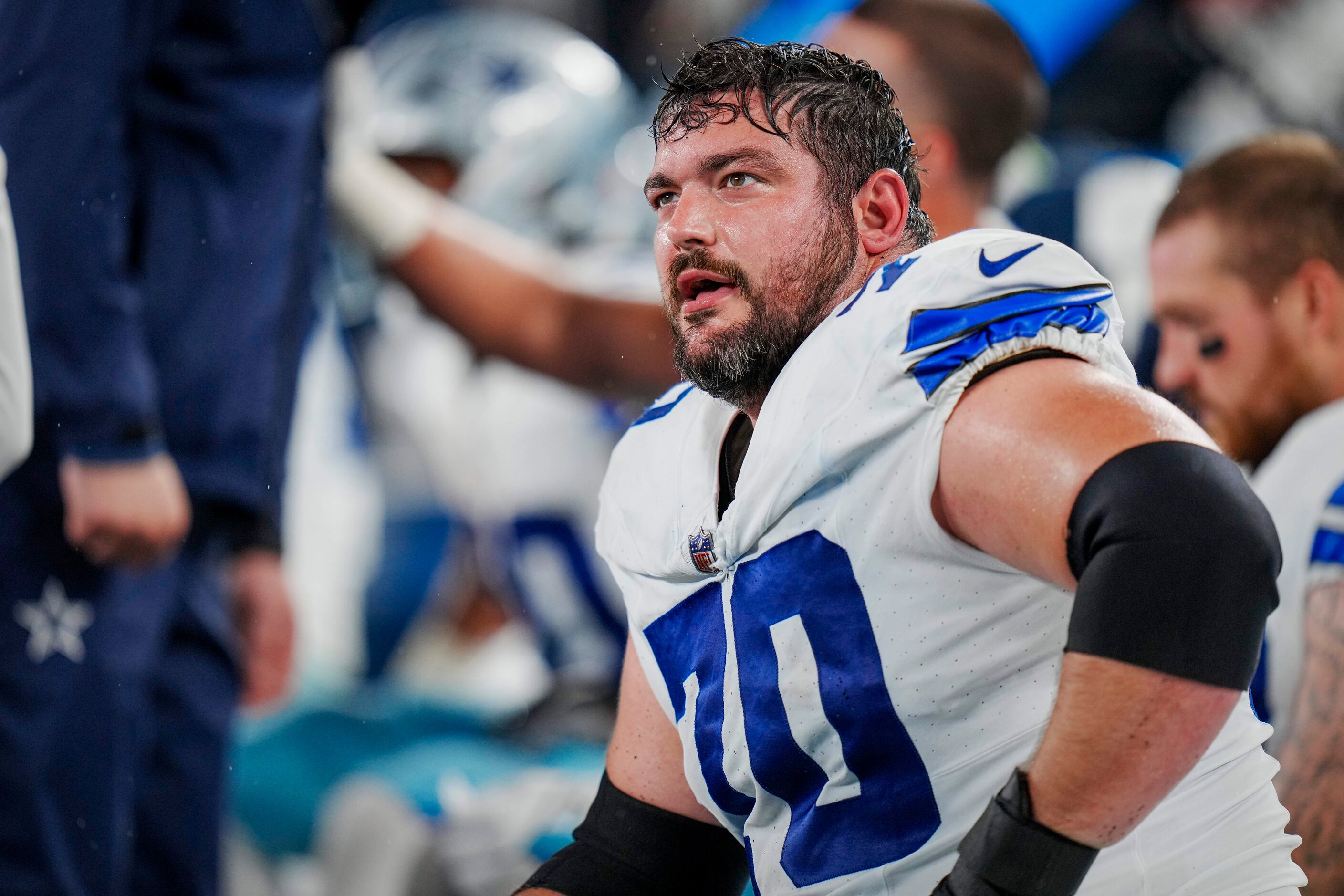 Cowboys OG Zack Martin added to injury report