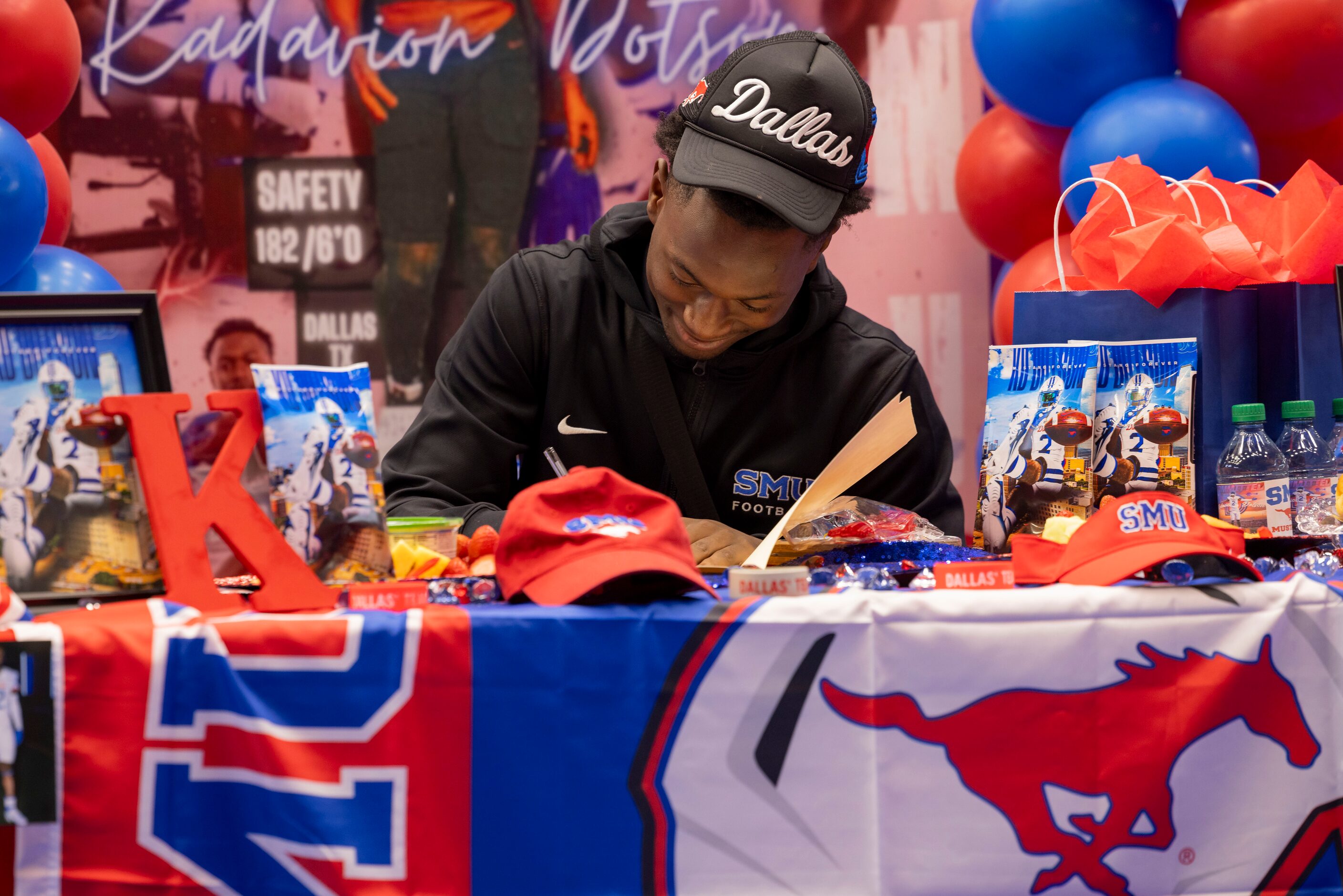 Safety Ka'Davion Dotson-Walker signs his national letter of intent to play at Southern...