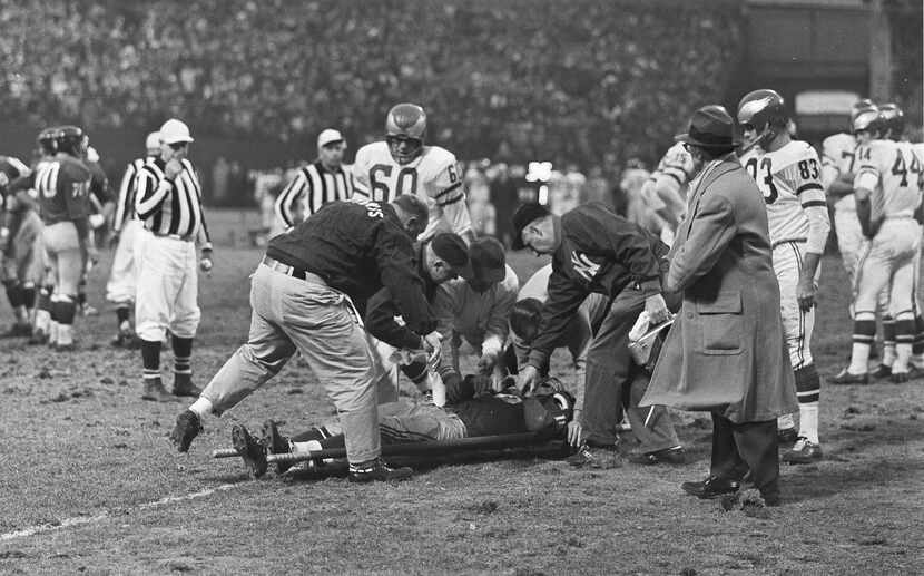 FILE - In this Nov. 20, 1960, file photo, Chuck Bednarik (60) of the Philadelphia Eagles...