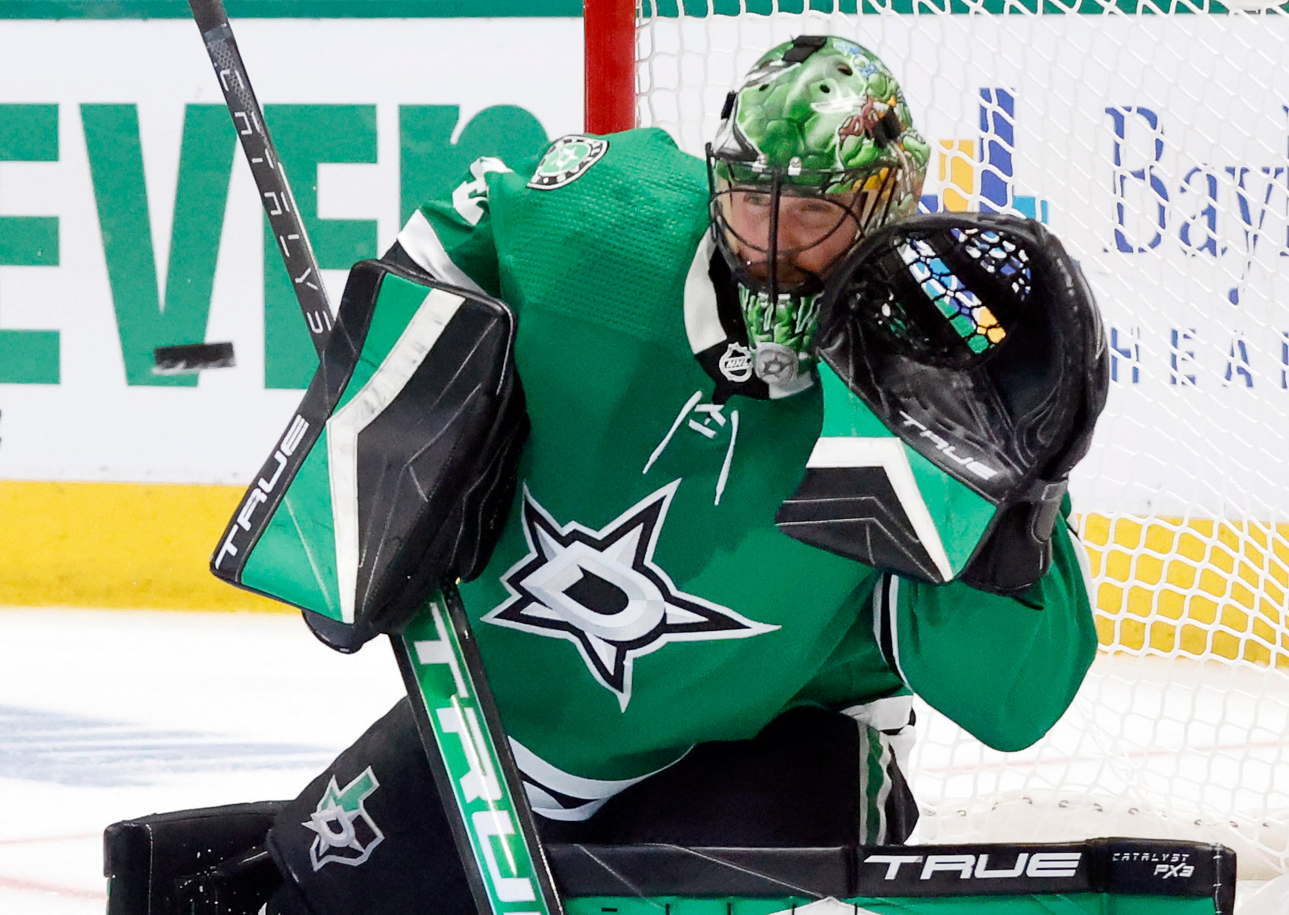 Dallas Stars goaltender Scott Wedgewood (41) eyes an incoming shot by the Vegas Golden...