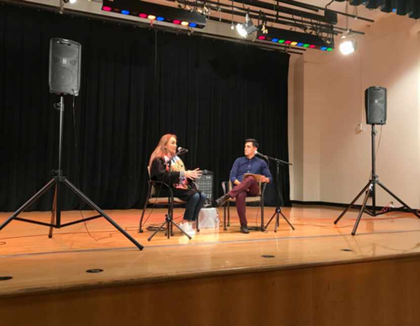 Durante una charla previa a su presentación en el AT&T Performing Arts Center, Aída Cuevas...