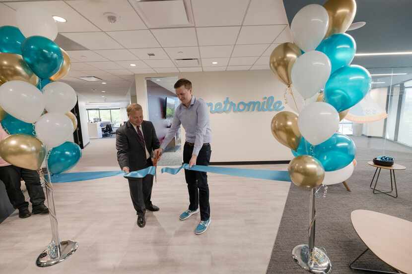 Metromile officially opened its new office in Tempe, Ariz., with a ribbon cutting ceremony...