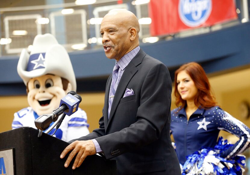 Former Dallas Cowboys receiver Drew Pearson spoke during the Souper Bowl of Caring annual...