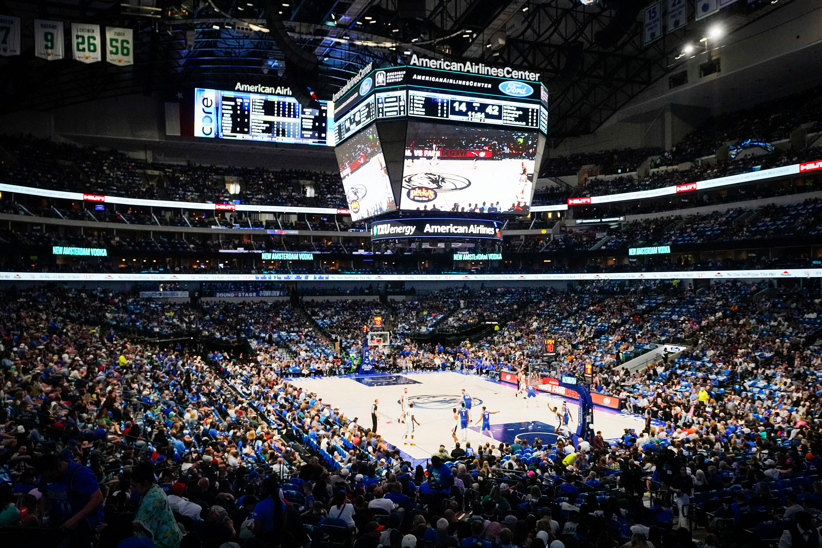 The second quarter starts with the Dallas Mavericks down 42-14 against the San Antonio Spurs...