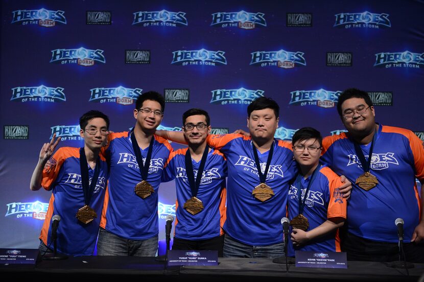 The winning esports team from UT Arlington.