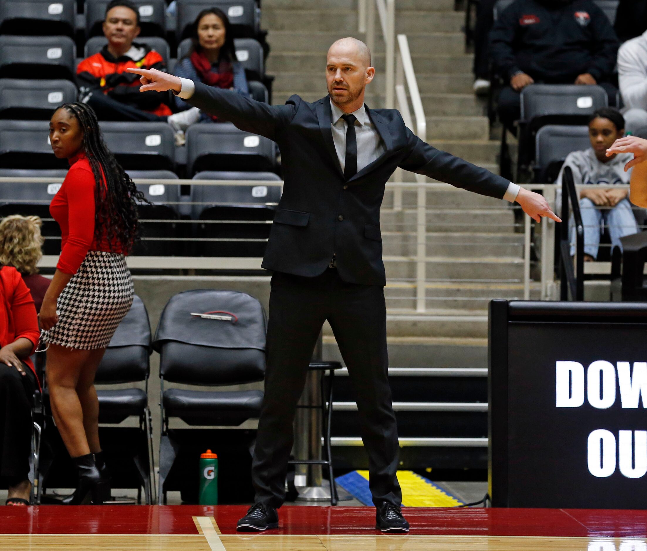 Frisco Liberty High’s head coach Ross Reedy directs traffic from the bench during the Class...