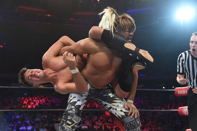 Zack Sabre Jr. and Hiroshi Tanahashi grapple at G1 Supercard in New York City, April 6, 2019.